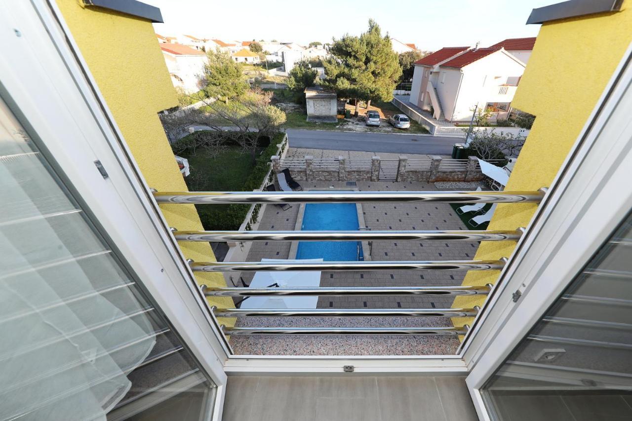 Apartments Oliva Врси Екстер'єр фото