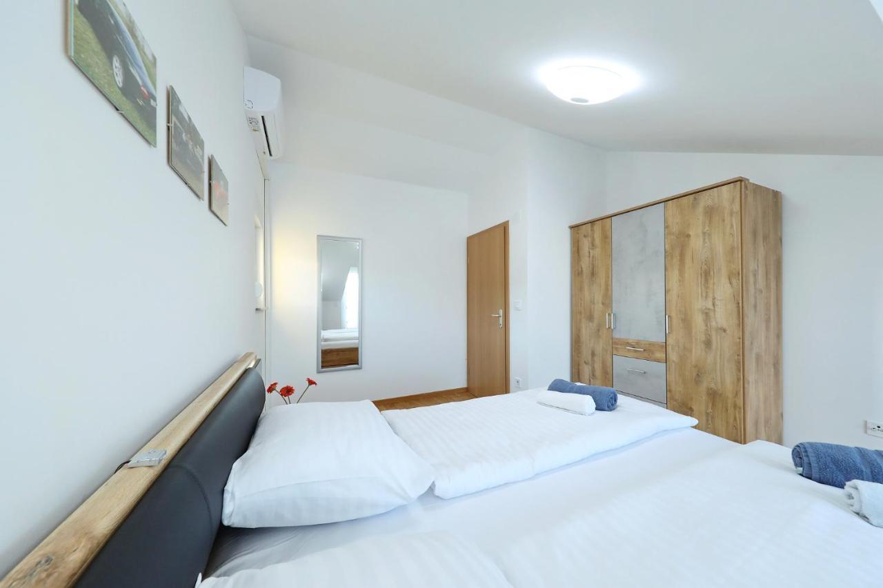 Apartments Oliva Врси Екстер'єр фото