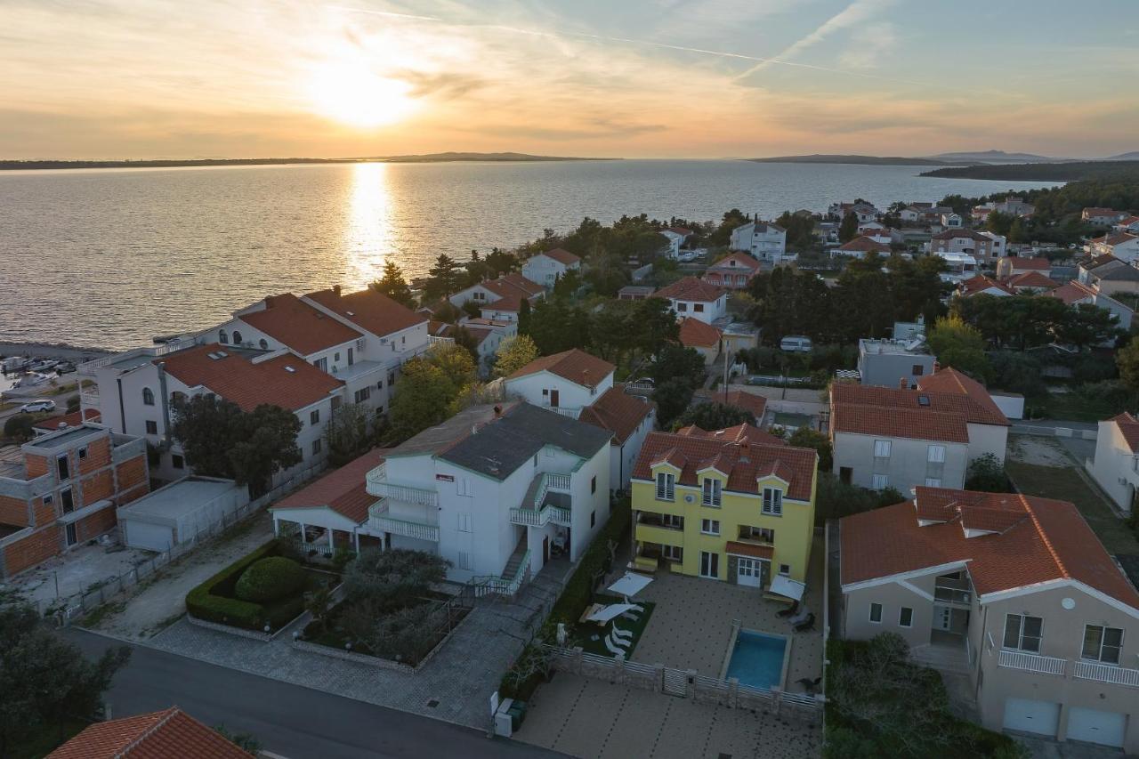 Apartments Oliva Врси Екстер'єр фото
