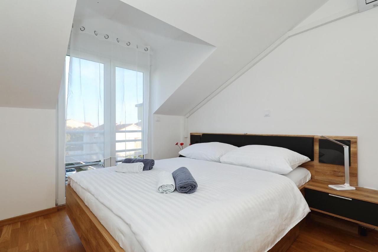 Apartments Oliva Врси Екстер'єр фото