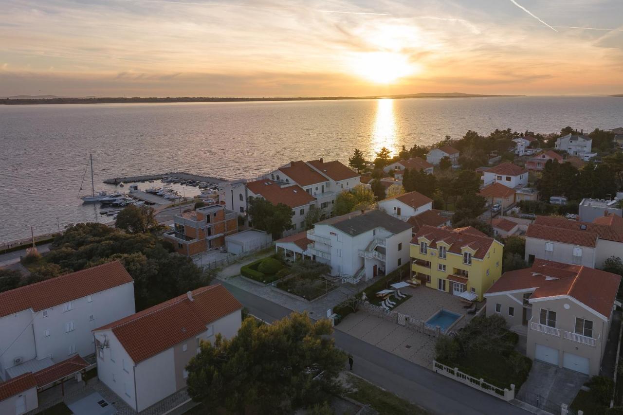 Apartments Oliva Врси Екстер'єр фото