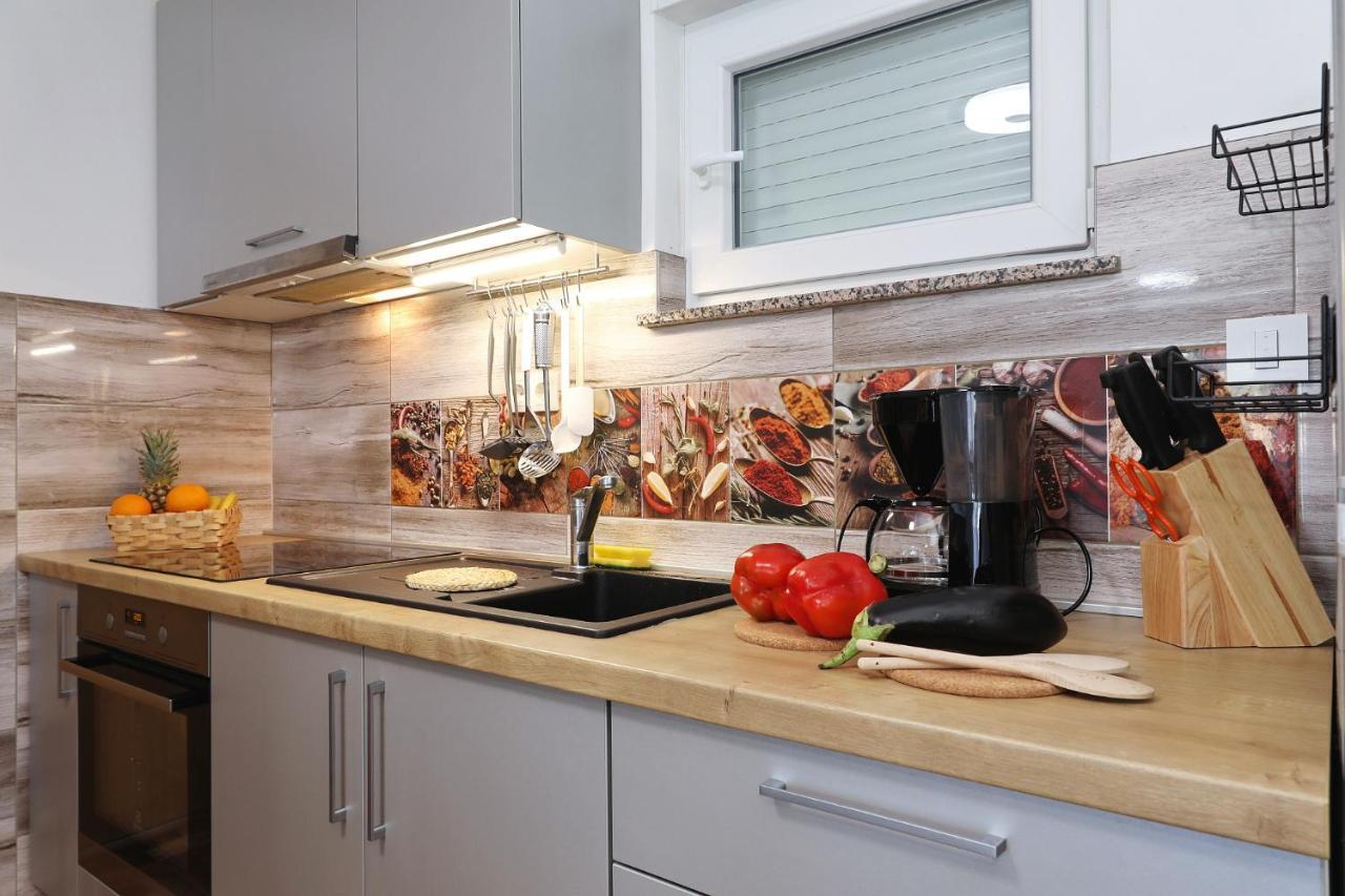 Apartments Oliva Врси Екстер'єр фото